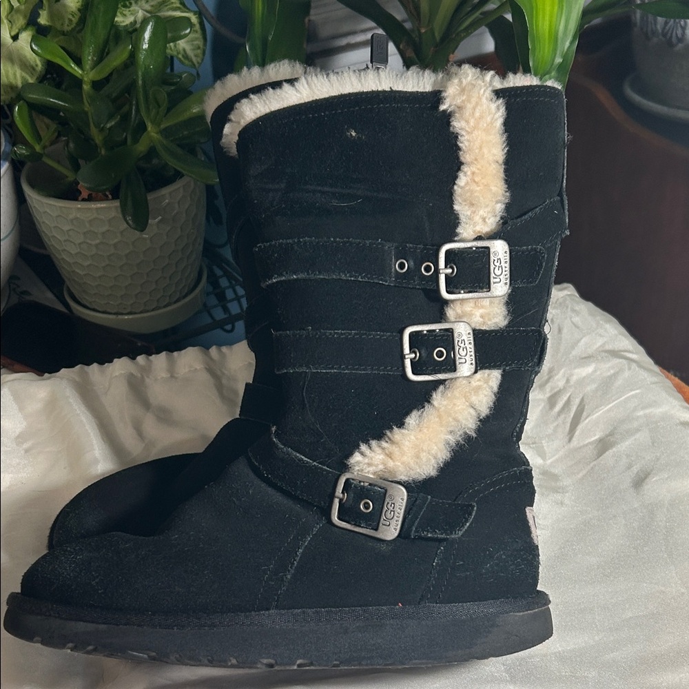 UGG Maddi Black Suede Winter Boots with Fur Trim